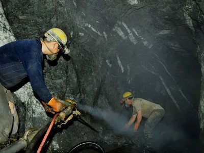 Năm kim loại quan trọng vừa bị Trung Quốc hạn chế xuất khẩu sang Mỹ