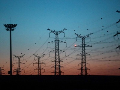 IEA: Thế giới sẽ sử dụng nhiều điện hơn trong những năm tới