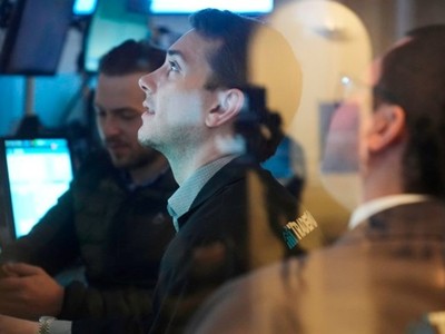 Cổ phiếu Mỹ có quý giảm mạnh nhất kể từ năm 2022 khi lo ngại về thuế quan lan rộng