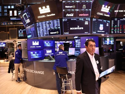 Chứng khoán toàn cầu sụt giảm sau thông tin thuế quan của Mỹ