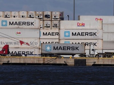 Nhu cầu về container sẽ giảm trong vài tháng vì những chính sách thuế quan