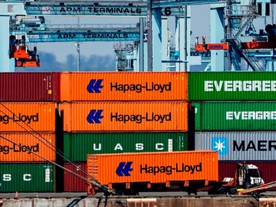 Mỹ hạ thuế 'de minimis' đối với hàng hóa Trung Quốc sau khi cảnh căng thẳng hạ nhiệt