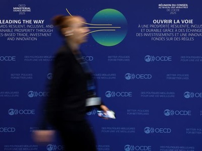 OECD cắt giảm triển vọng tăng trưởng kinh tế toàn cầu 
