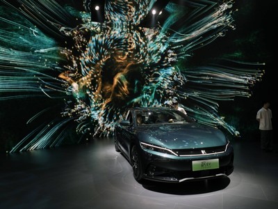 Ngành công nghiệp xe điện Trung Quốc đối mặt với nguy cơ hợp nhất