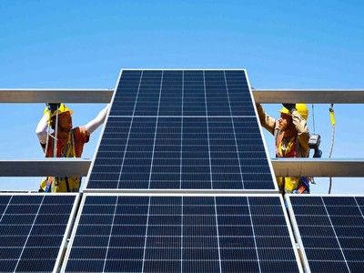 Trung Quốc cam kết giải quyết tình trạng dư thừa của ngành quang điện mặt trời