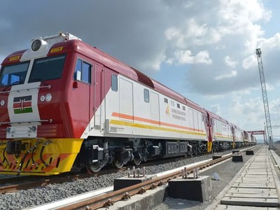 Các nền kinh tế mới nổi dịch chuyển khỏi nợ bằng đô la để giảm áp lực lãi suất