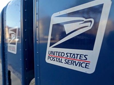Lưu lượng bưu chính đến Mỹ giảm 80% sau khi nước này chấm dứt miễn trừ "de minimis"