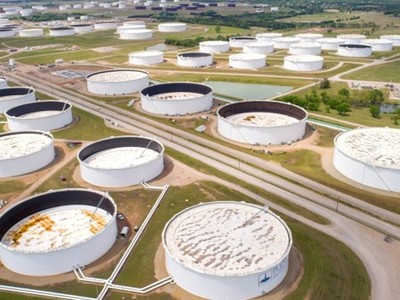 Thị trường dầu mỏ phớt lờ dự đoán về tình trạng dư cung