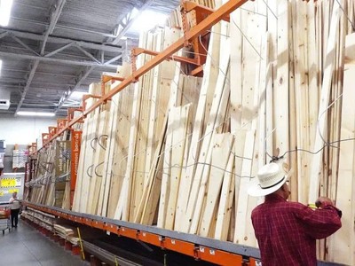 Tổng thống Trump áp thuế 10% đối với gỗ xẻ và 25% đối với đồ nội thất