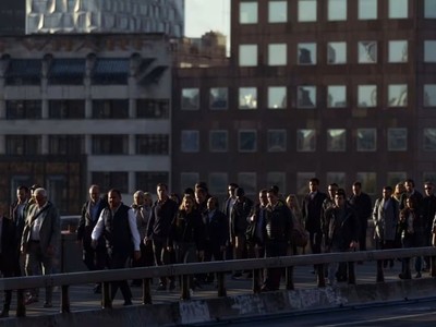 Thị trường lao động toàn cầu đóng băng giữa làn sóng bất ổn kinh tế