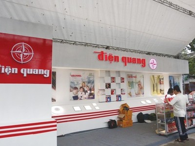 Một cá nhân liên tục bán ra cổ phiếu và chính thức không còn là cổ đông lớn của Điện Quang (DQC)