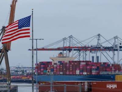 Căng thẳng thương mại Mỹ - Trung định hình trạng thái bình thường mới của kinh tế toàn cầu