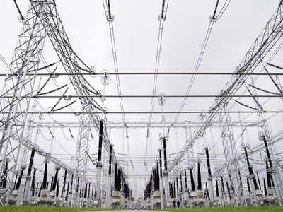 Các công ty thiết bị điện của Trung Quốc hưởng lợi từ sự bùng nổ của AI 