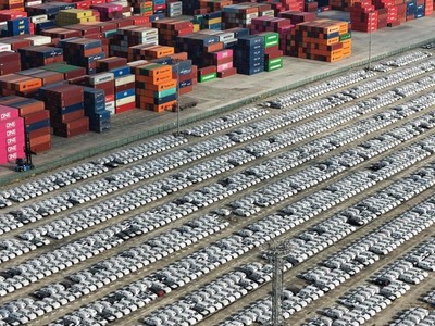 Thặng dư thương mại kỷ lục của Trung Quốc có thể kích hoạt các phản ứng bảo hộ vào năm 2026