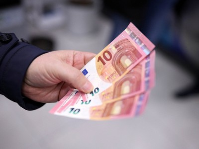 Sau Bulgaria, các nước EU còn lại vẫn gặp nhiều rào cản trong việc gia nhập khu vực đồng euro