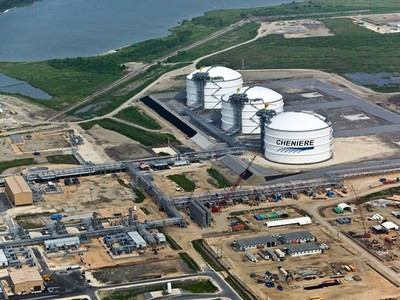 Nguồn cung dư thừa vẫn là vấn đề của ngành dầu khí trong năm 2026