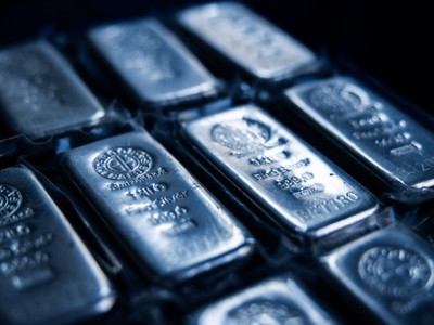 Nhà đầu tư Trung Quốc đối mặt rủi ro lớn trong cơn sốt vàng bạc