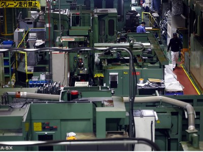 Hoạt động sản xuất toàn cầu cải thiện nhờ nhu cầu ngày càng tăng