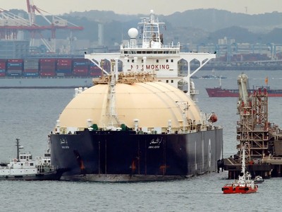 Nguồn cung LNG thắt chặt châm ngòi cuộc cạnh tranh mua trên toàn cầu