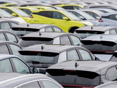 Cú sốc dầu mỏ mở ra cơ hội cho ngành xe điện Trung Quốc