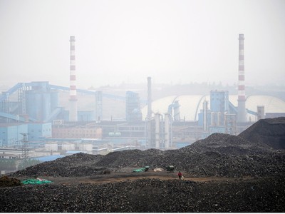 Giữa khủng hoảng dầu, ngành chuyển than thành hóa chất Trung Quốc hưởng lợi