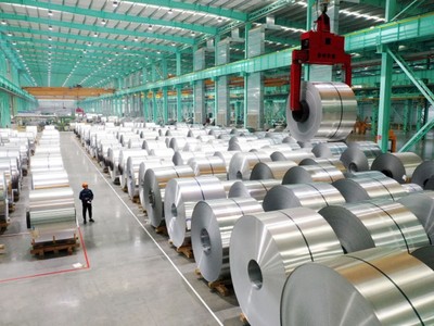 Xung đột Trung Đông đẩy giá nhôm tăng, gây áp lực lên ngành sản xuất