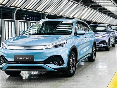 BYD lạc quan về thị trường xe điện bất chấp đà tăng trưởng chậm lại