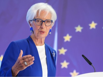 ECB tăng lãi suất lần đầu tiên kể từ năm 2023