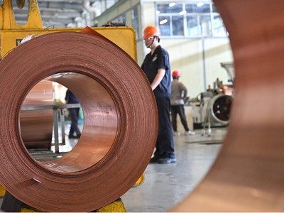 Bão lớn và nguồn cung thắt chặt đẩy giá đồng tăng vọt