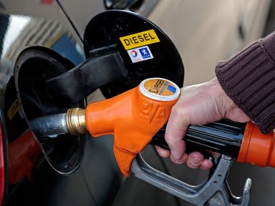 Giá dầu diesel toàn cầu lập kỷ lục, nguy cơ tiếp tục tăng giá vẫn hiện hữu