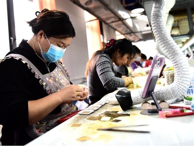 Lợi nhuận công nghiệp Trung Quốc tăng tốc nhờ đà bùng nổ công nghệ