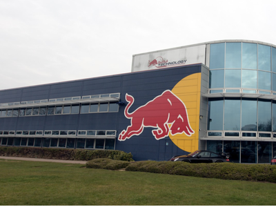 Gia tộc sở hữu thương hiệu Red Bull có khối tài sản tăng nhanh nhất châu Á trong năm 2022