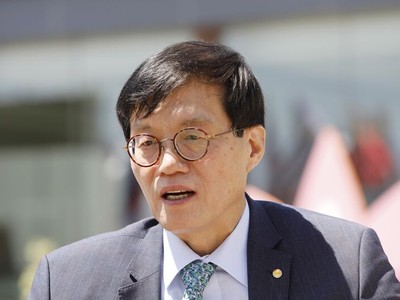 Thống đốc Ngân hàng Trung ương Hàn Quốc cảnh báo cuộc chiến lạm phát vẫn chưa kết thúc