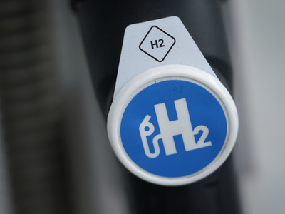 Nhật Bản cân nhắc dành 113 tỷ USD để hướng tới năng lượng xanh