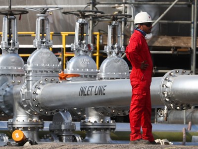 MBS "vẽ" bức tranh tài chính và triển vọng cổ phiếu dầu khí khi giá dầu Brent trên 90 USD/thùng