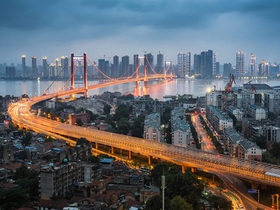 Chính quyền địa phương Trung Quốc đang gấp rút đòi nợ vì hết tiền