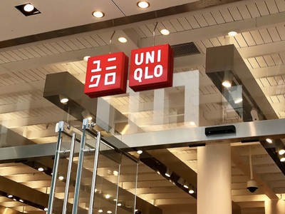Uniqlo tăng triển vọng lợi nhuận năm 2023 khi nhu cầu hồi phục