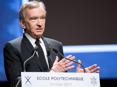 Chủ tịch kiêm CEO Tập đoàn Moët Hennessy Louis Vuitton Bernard Arnault.