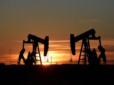 Thị trường tài chính châu Á chao đảo vì giá dầu rơi mạnh