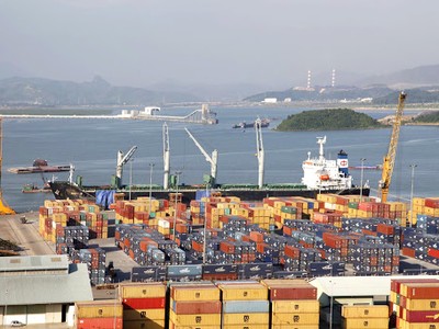 Cảng Quảng Ninh (CQN) phát hành 25 triệu cổ phiếu cho cổ đông hiện hữu để tăng vốn 