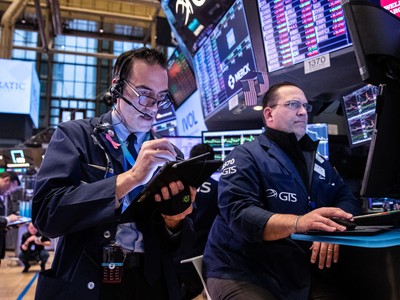 Giới đầu tư lại bất an