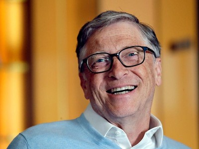 Bill Gates bị tố "tán tỉnh" nhiều đồng nghiệp nữ dù đã có vợ