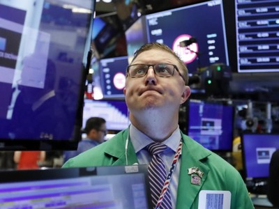 Giới đầu chờ đợi Fed trong lo lắng