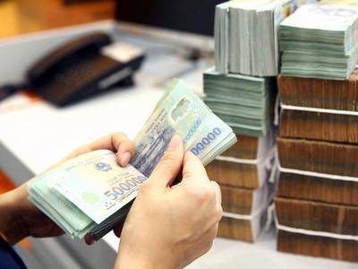 7 tháng đầu năm, thu ngân sách nhà nước đạt kỷ lục 912.100 tỷ đồng, thu xuất nhập khẩu tăng 37,5%