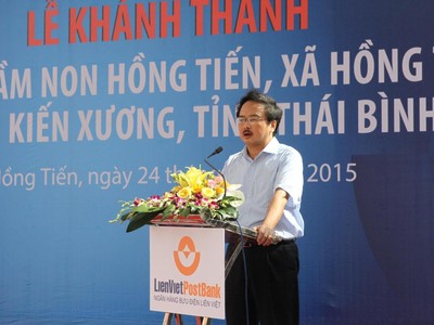 Ông Lê Hồng Phong, Thành viên Hội đồng Quản trị LienVietPostBank phát biểu tại Lễ Khánh thành.