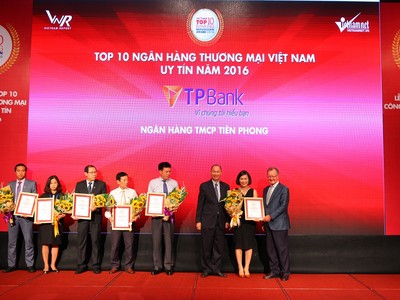 TPBank nhận giải thưởng Ngân hàng thương mại Việt Nam uy tín nhất năm 2016