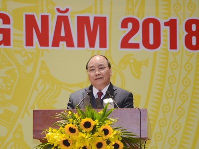 Thủ tướng Chính phủ Nguyễn Xuân Phúc chỉ đạo tại Hội nghị