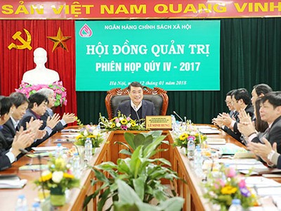 Thống đốc NHNN kiêm Chủ tịch HĐQT Ngân hàng Chính sách xã hội Lê Minh Hưng chủ trì phiên họp