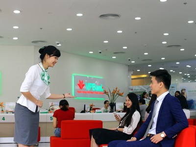 Lợi nhuận hợp nhất quý II của VPBank tăng 34% so với cùng kỳ