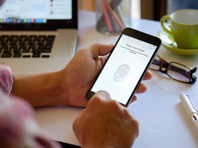 Dấu hiệu nhận dạng sinh trắc học được hiểu như thế nào?